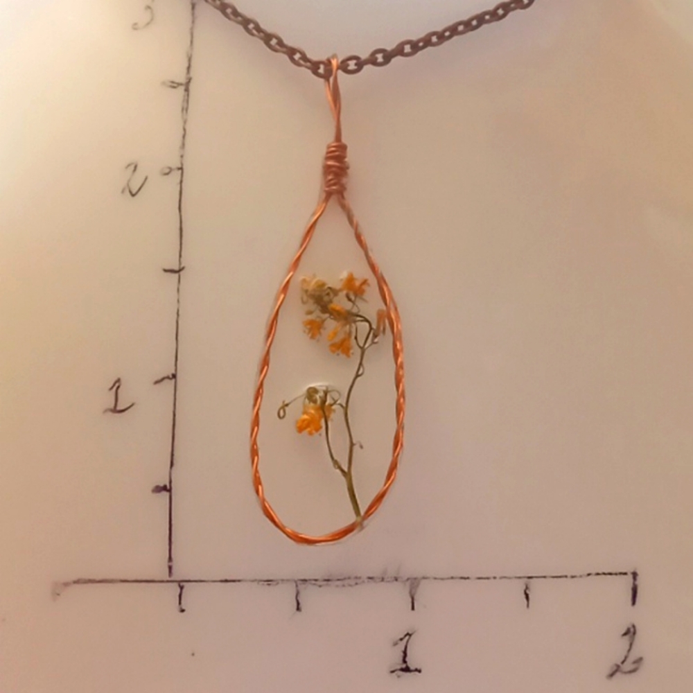 Spring necklace